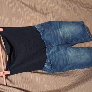 Maternity shorts